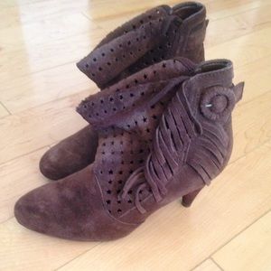 Chinese Laundry Brown Booties